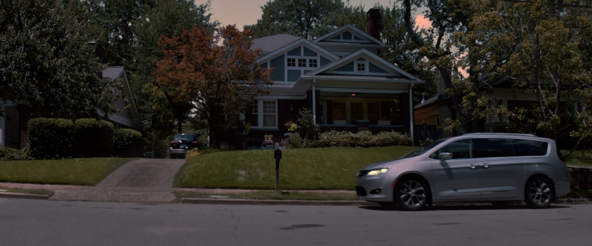 Tag (2018) —  shot,  lighting