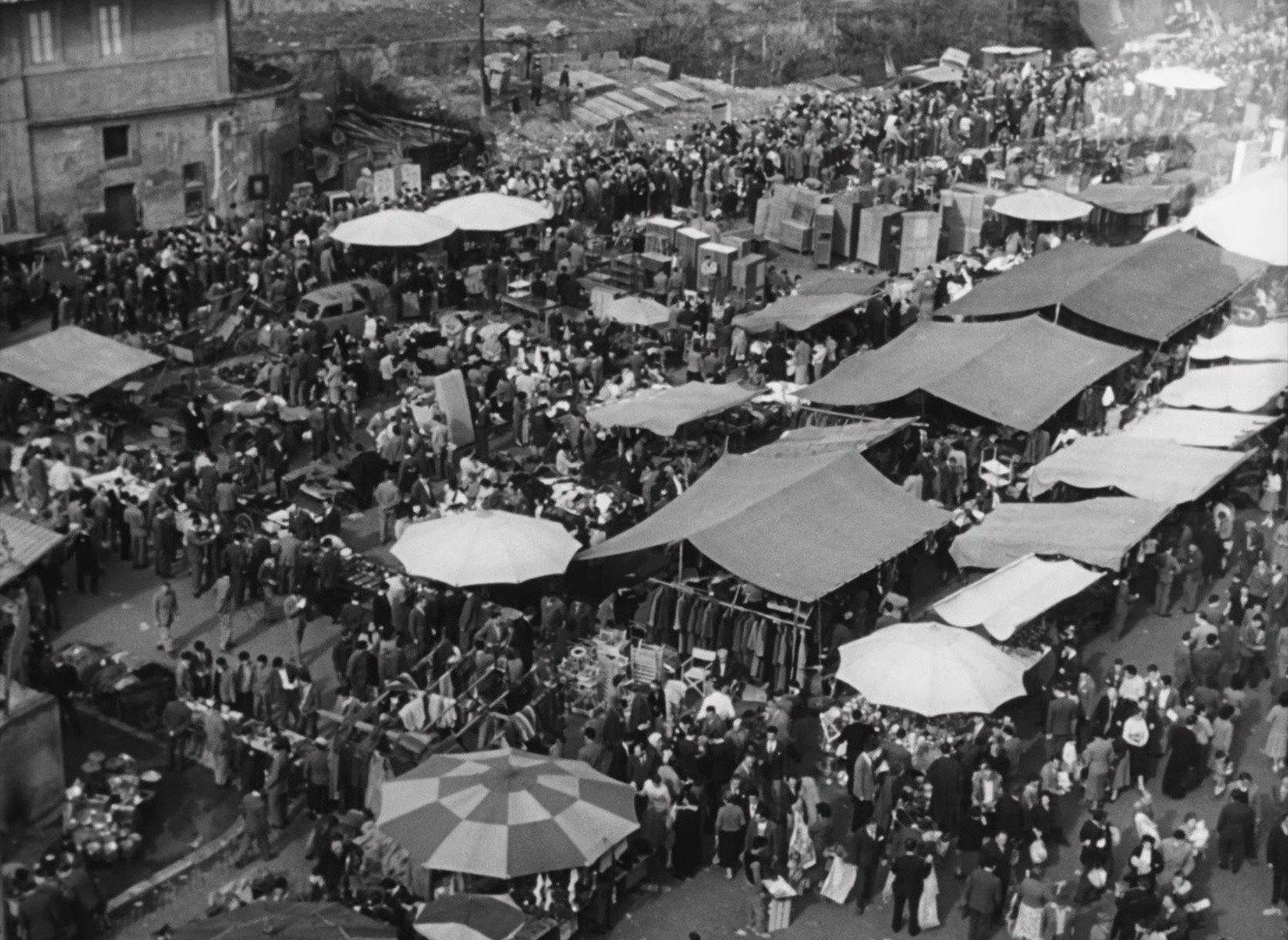 Fortunella (1958) —  shot,  lighting