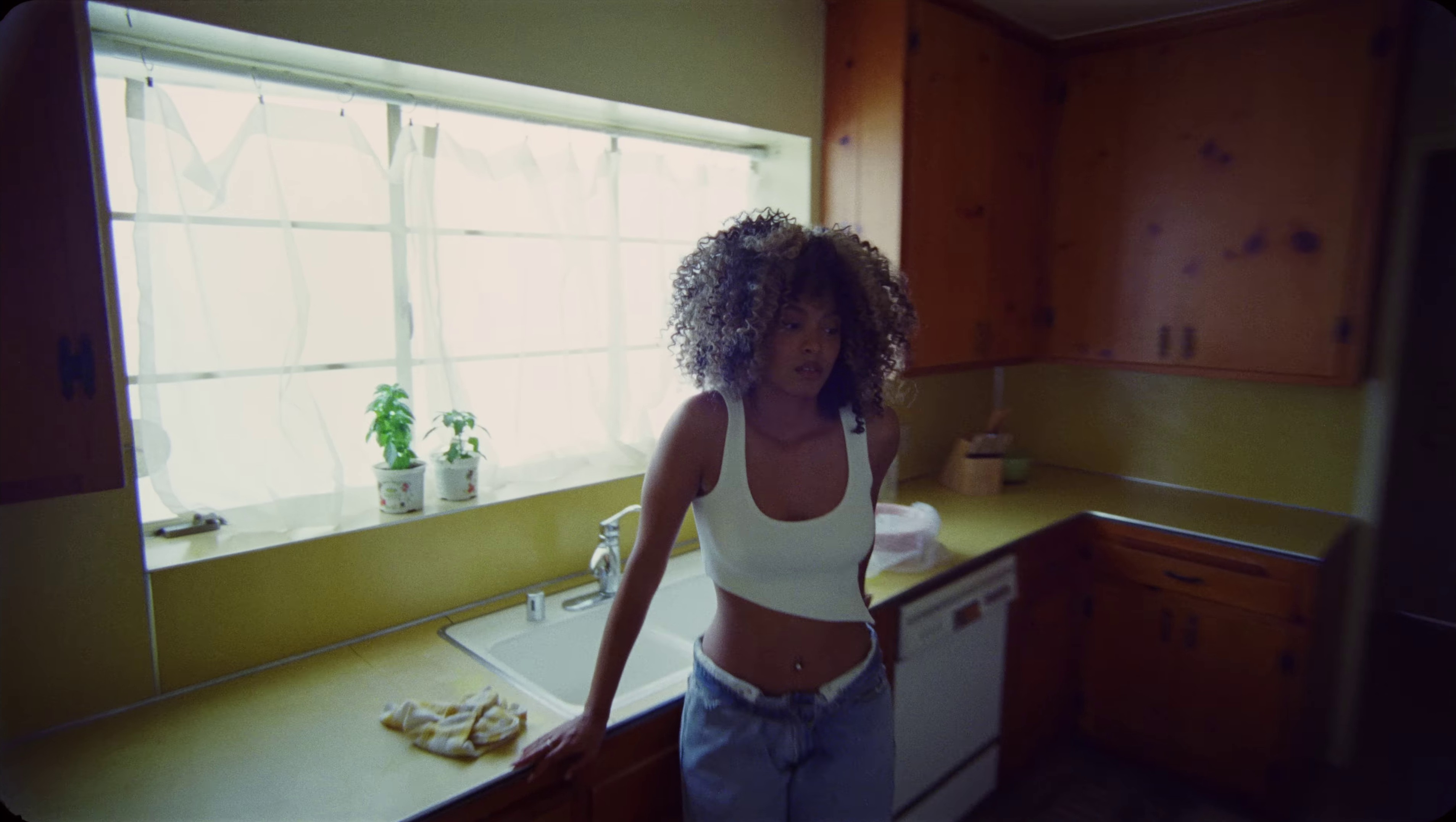 Make Up Your Mind (2023) —  shot,  lighting