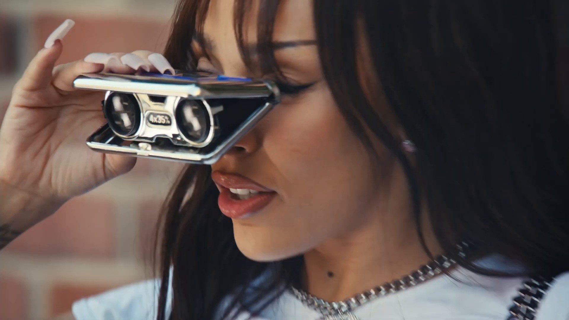 MARC JACOBS PRE-FALL 2025 (2025) —  shot,  lighting