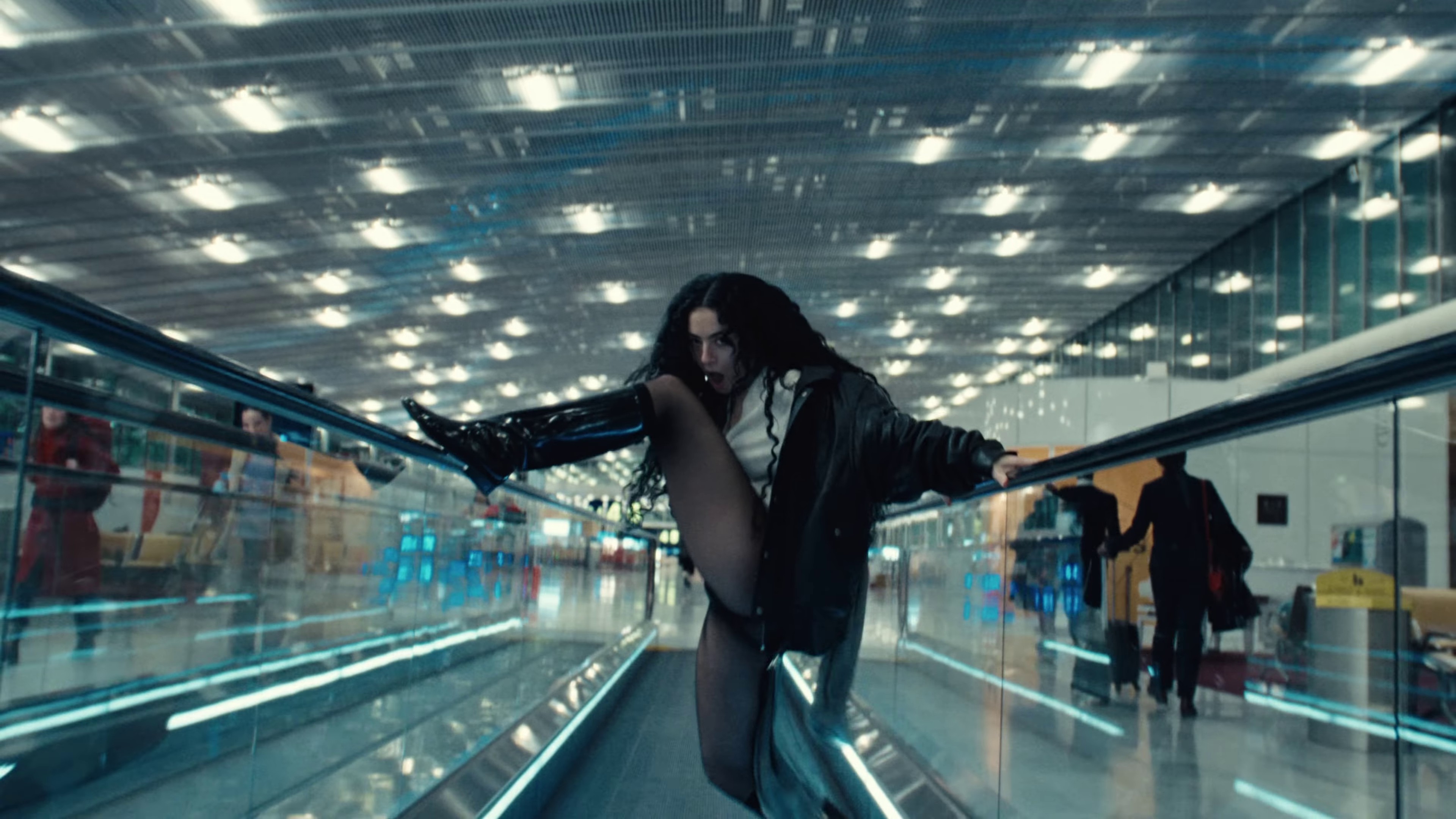 Von dutch (2024) —  shot,  lighting