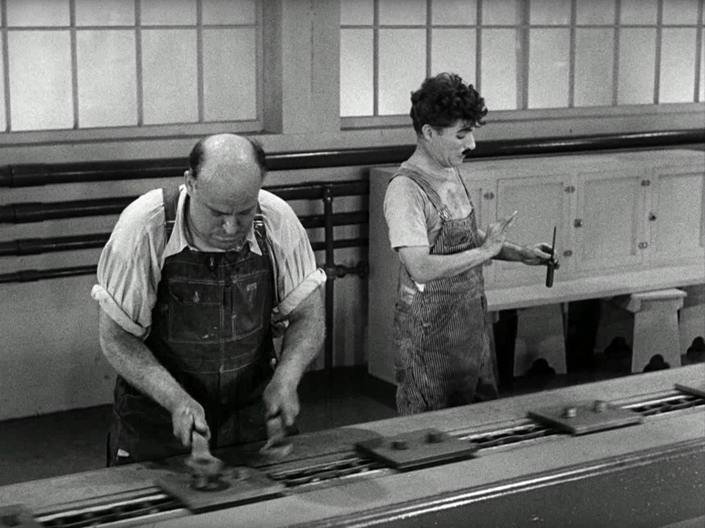 Modern Times (1936) —  shot,  lighting