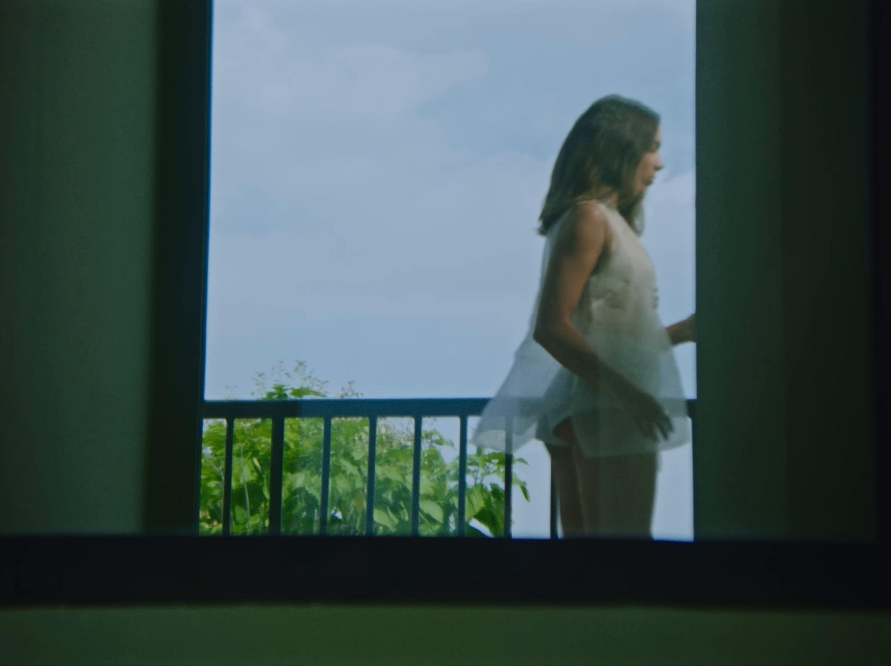 se sube la falda (2025) —  shot,  lighting