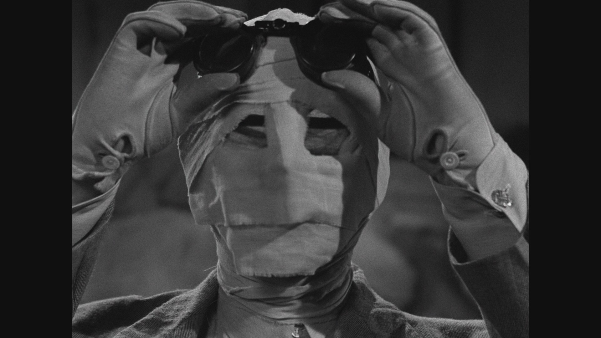 The Invisible Man's Revenge (1944) —  shot,  lighting