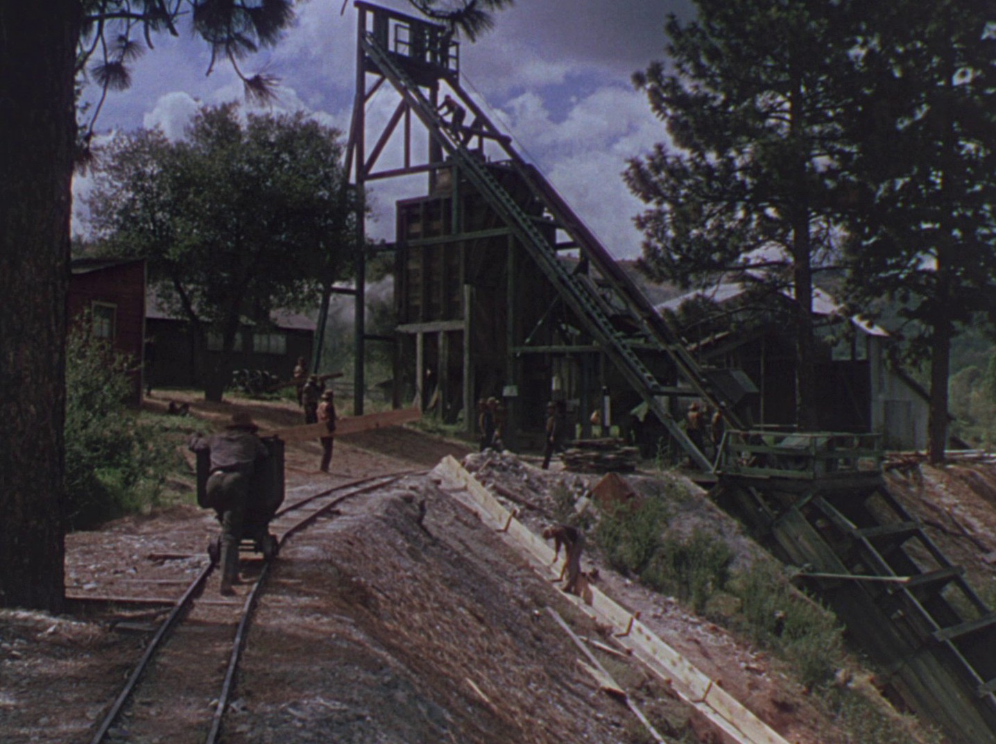 High Vermilion (1951) —  shot,  lighting