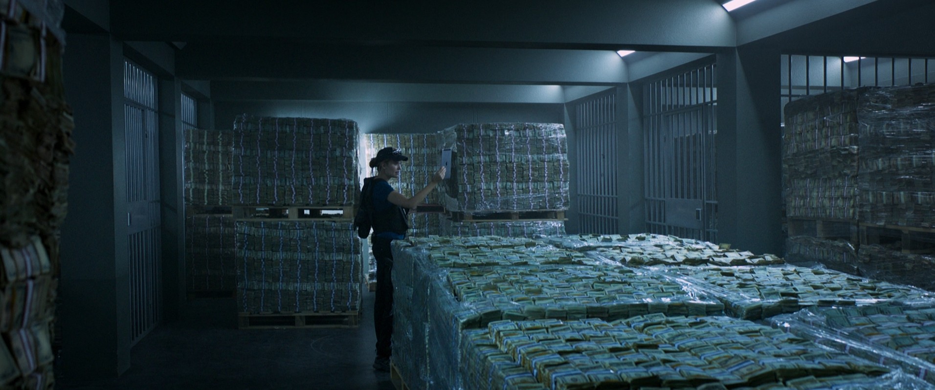 The Hurricane Heist (2018) —  shot,  lighting