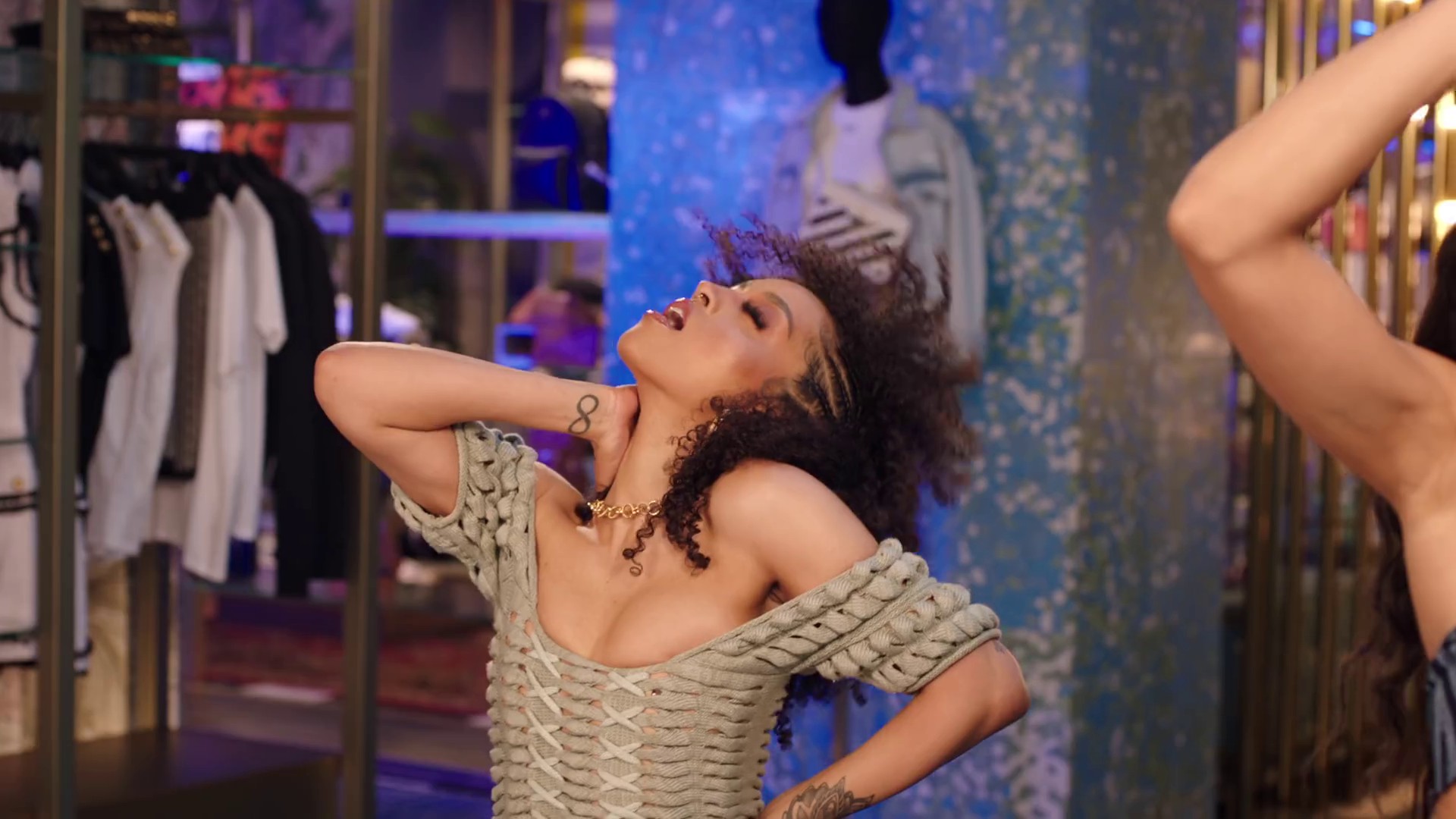 London (2022) —  shot,  lighting