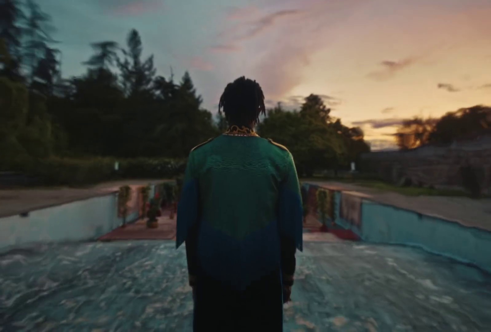 Bitch (2019) —  shot,  lighting