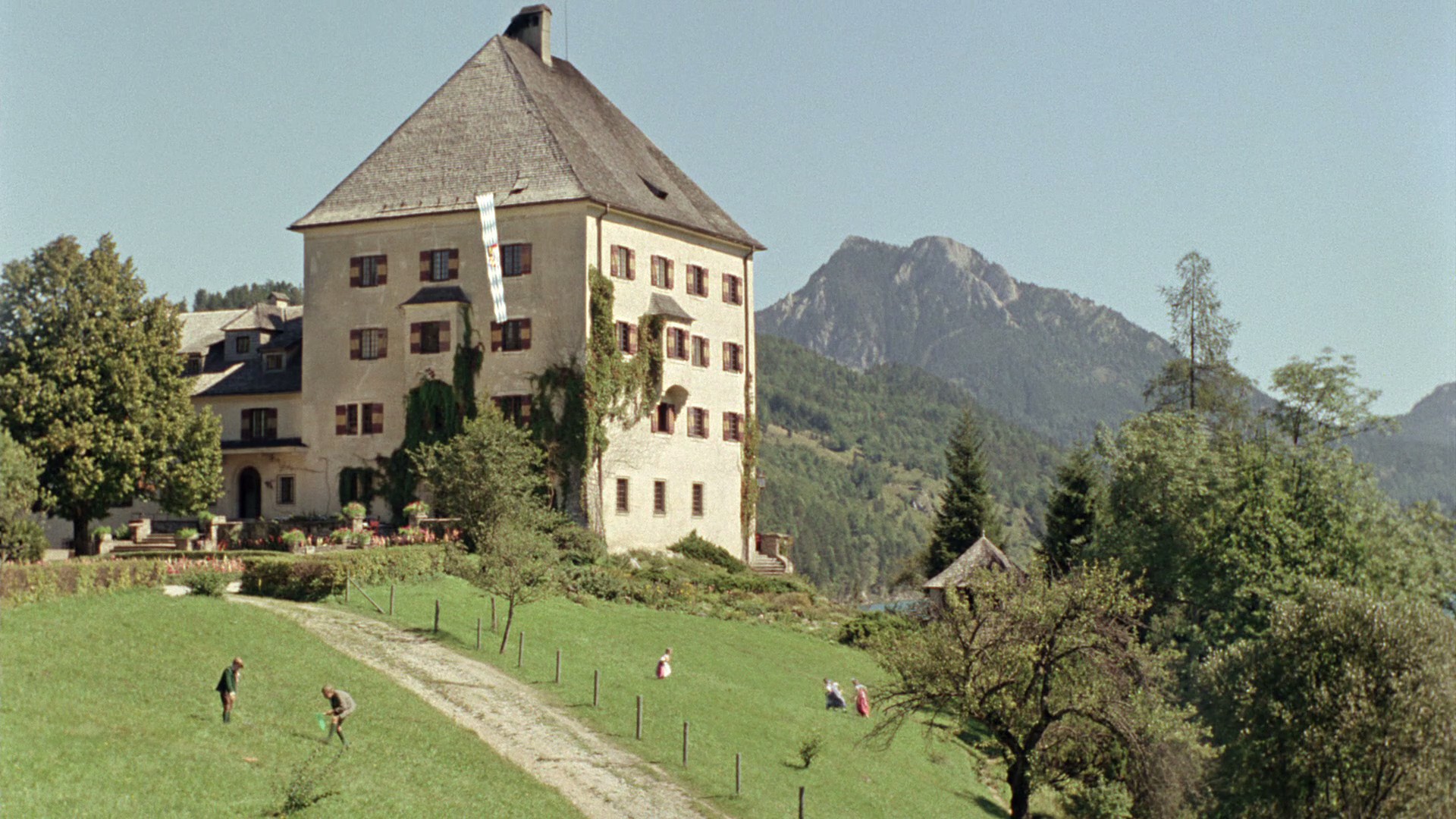 Sissi - Die junge Kaiserin (1956) —  shot,  lighting