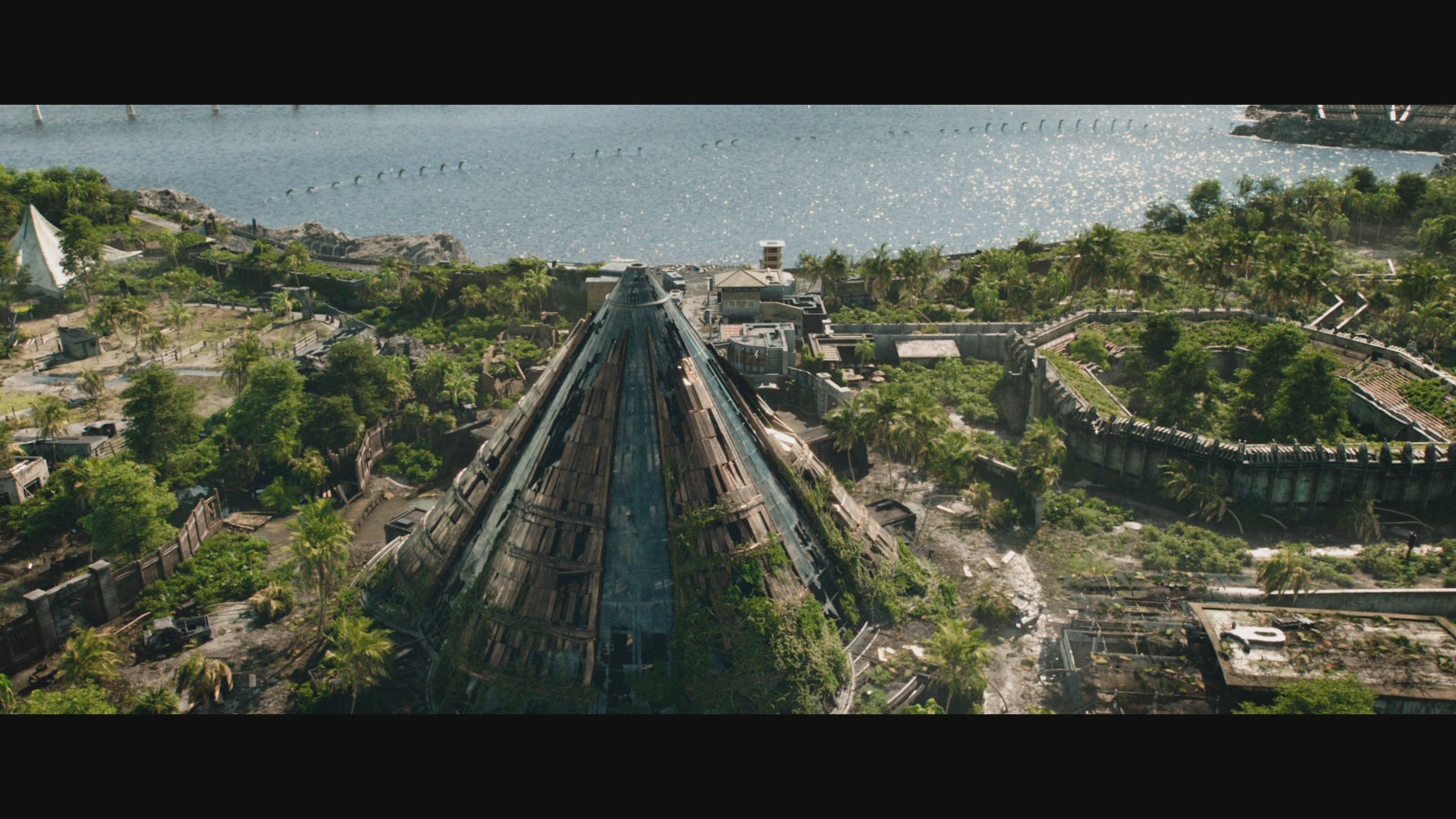 Jurassic World: Fallen Kingdom (2018) —  shot,  lighting