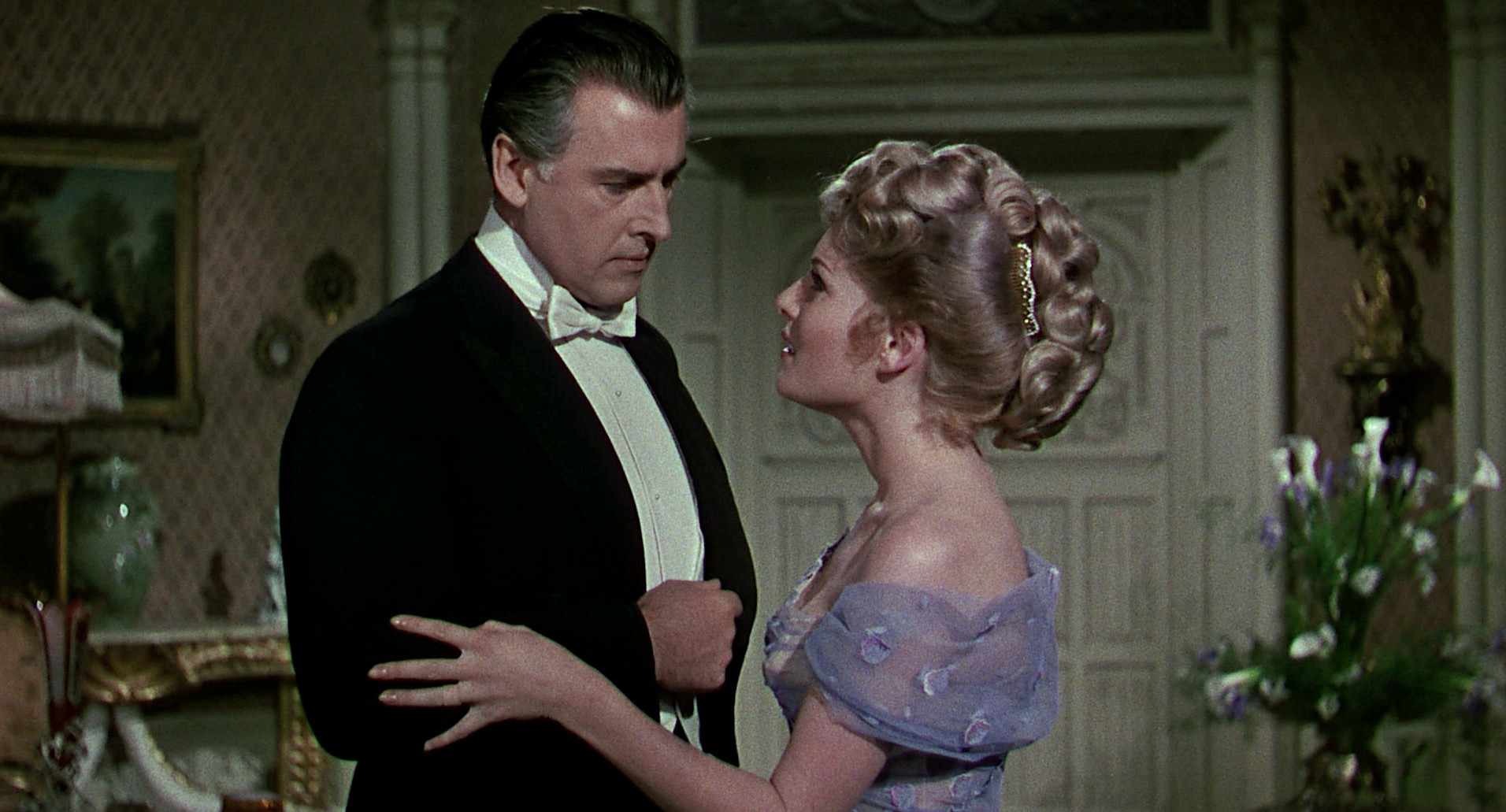 Footsteps in the Fog (1955) —  shot,  lighting