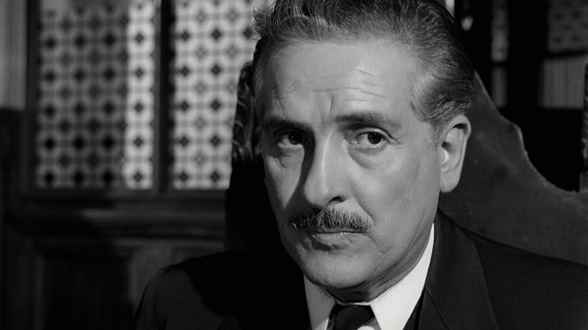 Skeleton of Mrs. Morales (1960) —  shot,  lighting