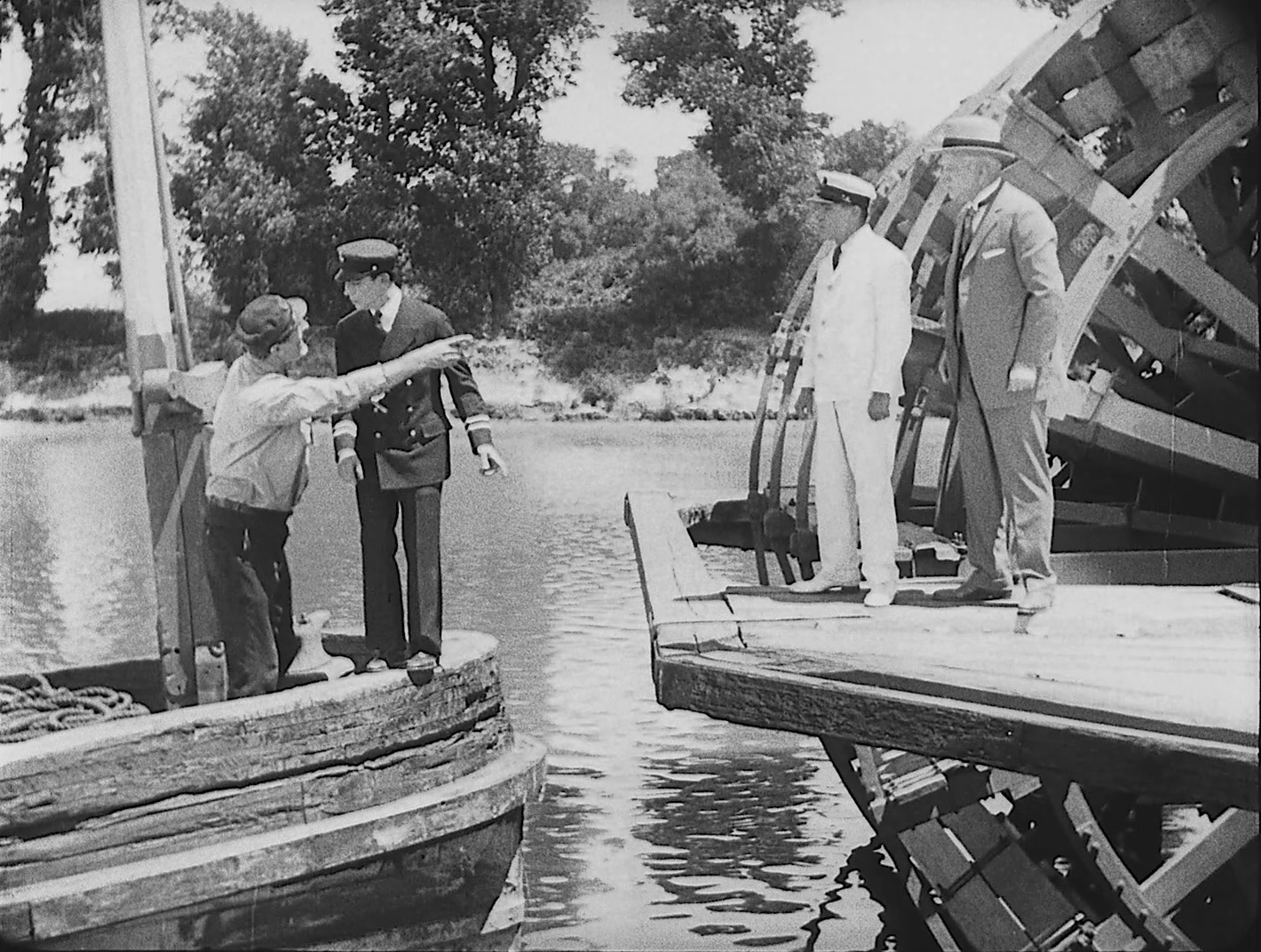 Steamboat Bill, Jr. (1928) —  shot,  lighting