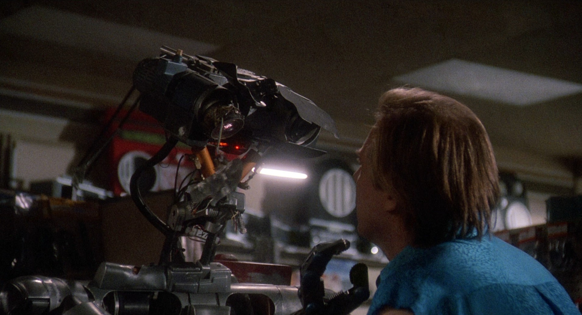 Short Circuit 2 (1988) —  shot,  lighting