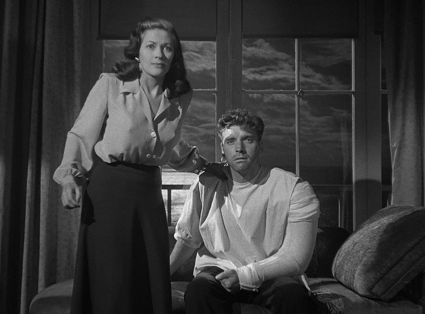 Criss Cross (1949) —  shot,  lighting