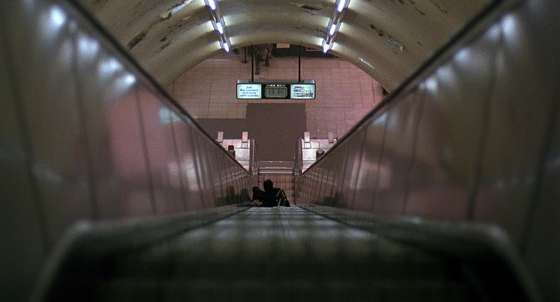 An American Werewolf in London (1981) —  shot,  lighting