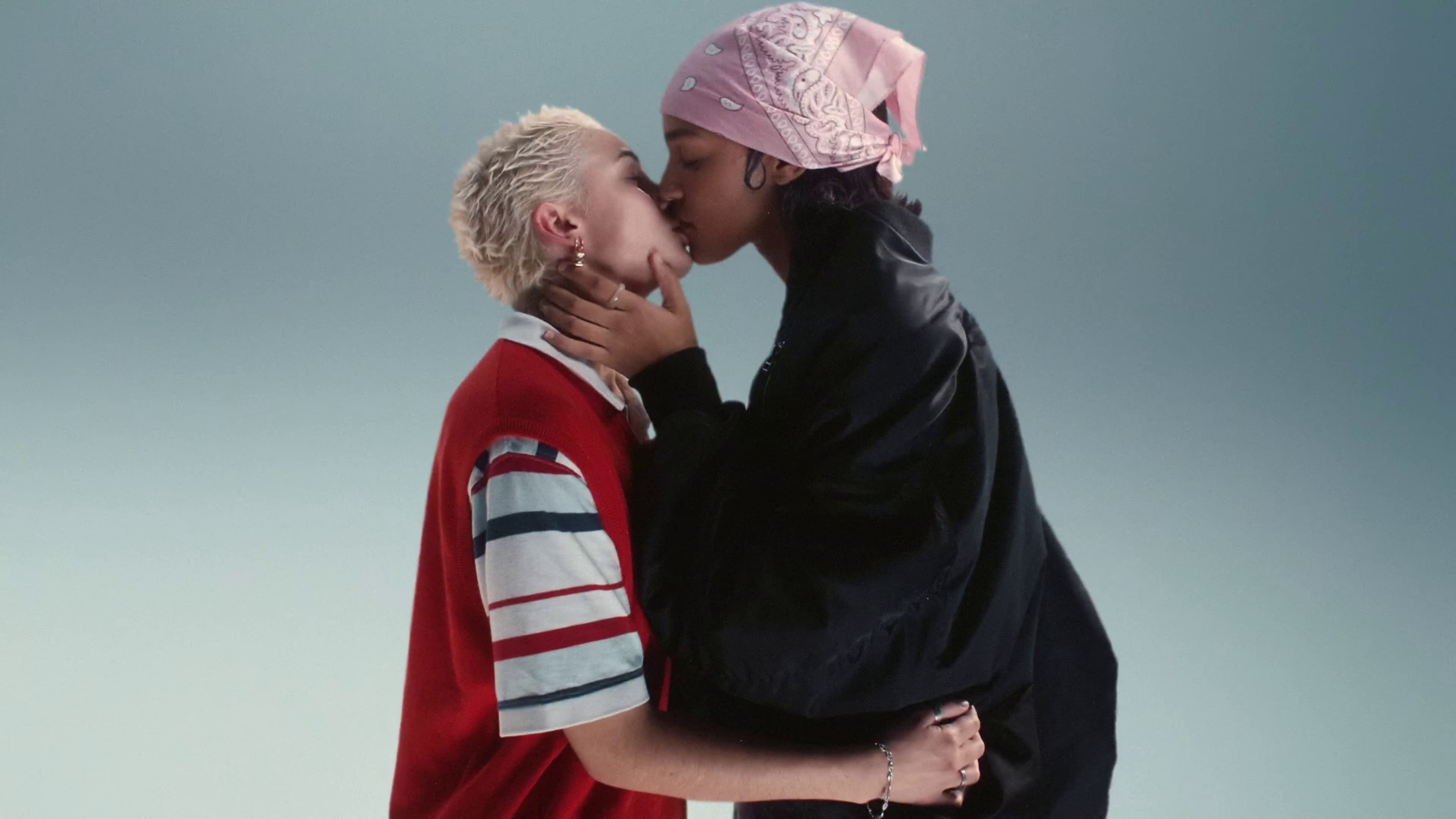 Cœur  (2022) —  shot,  lighting