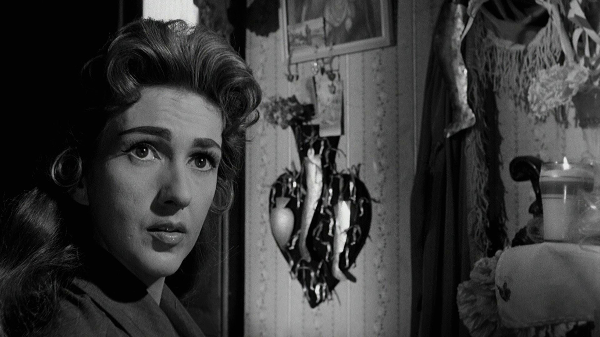 Skeleton of Mrs. Morales (1960) —  shot,  lighting