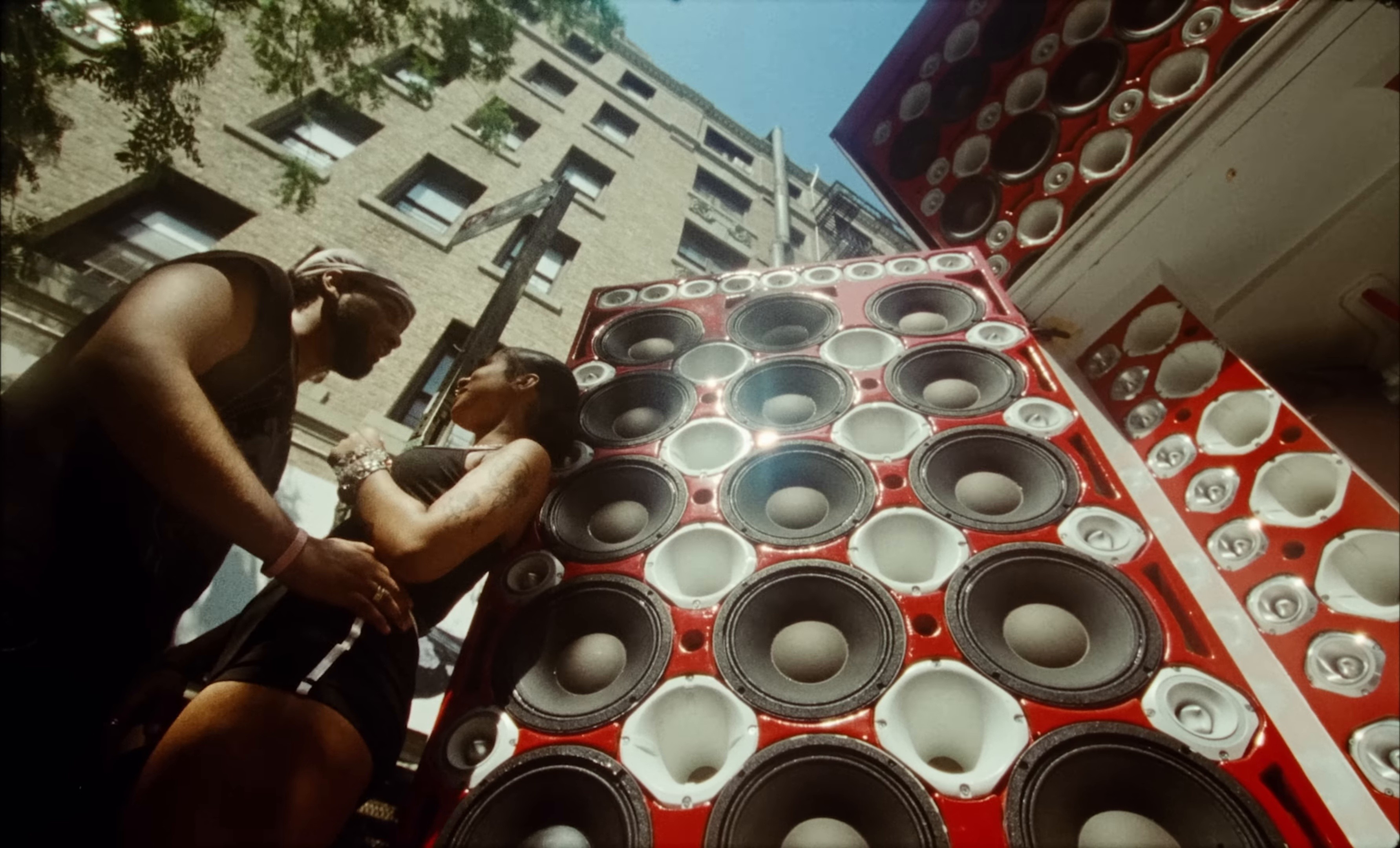 Noventa (2025) —  shot,  lighting