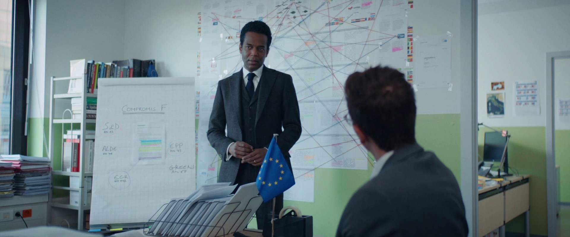 La politique et les saucisses (2020) —  shot,  lighting