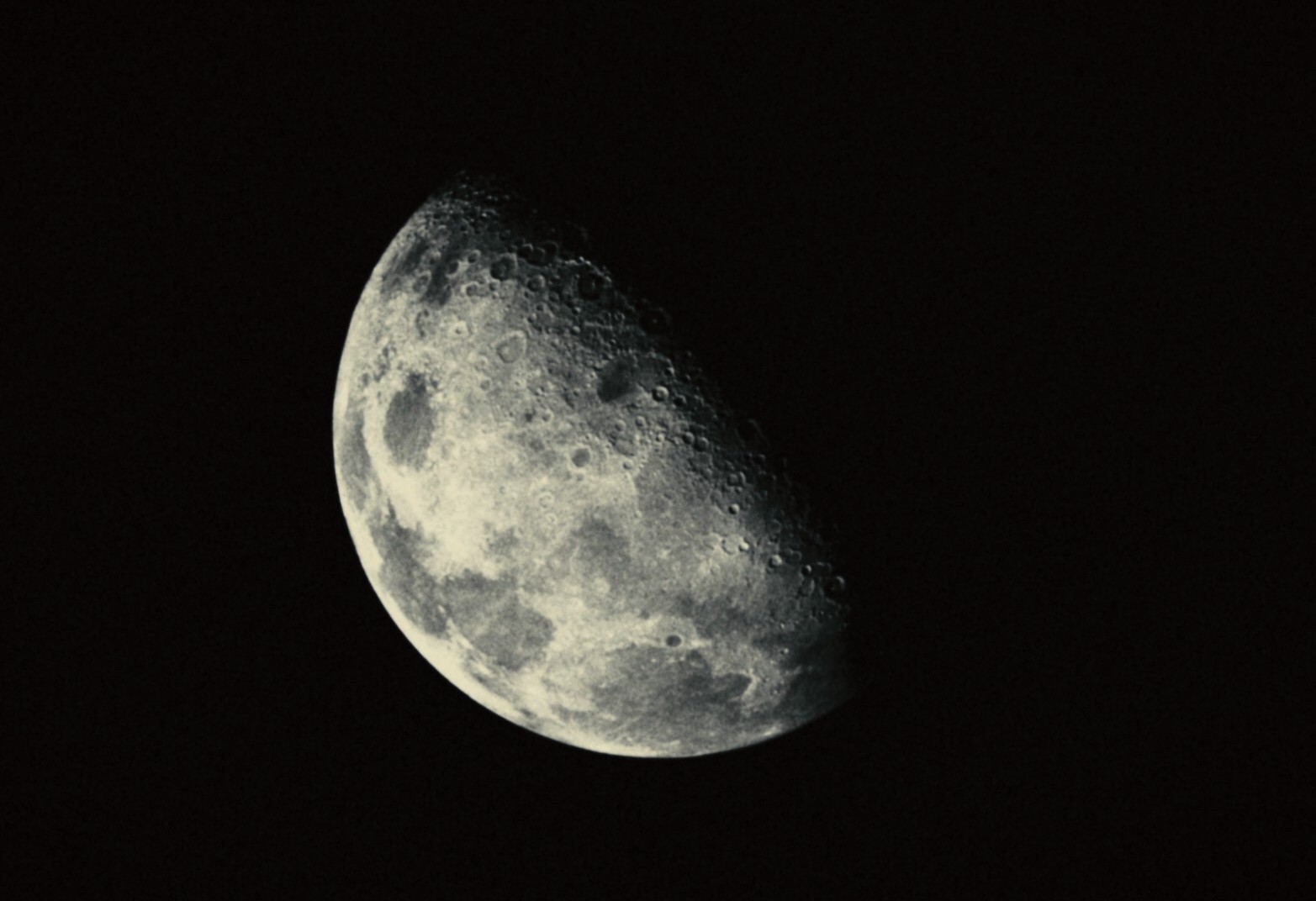 Apollo 18 (2011) —  shot,  lighting