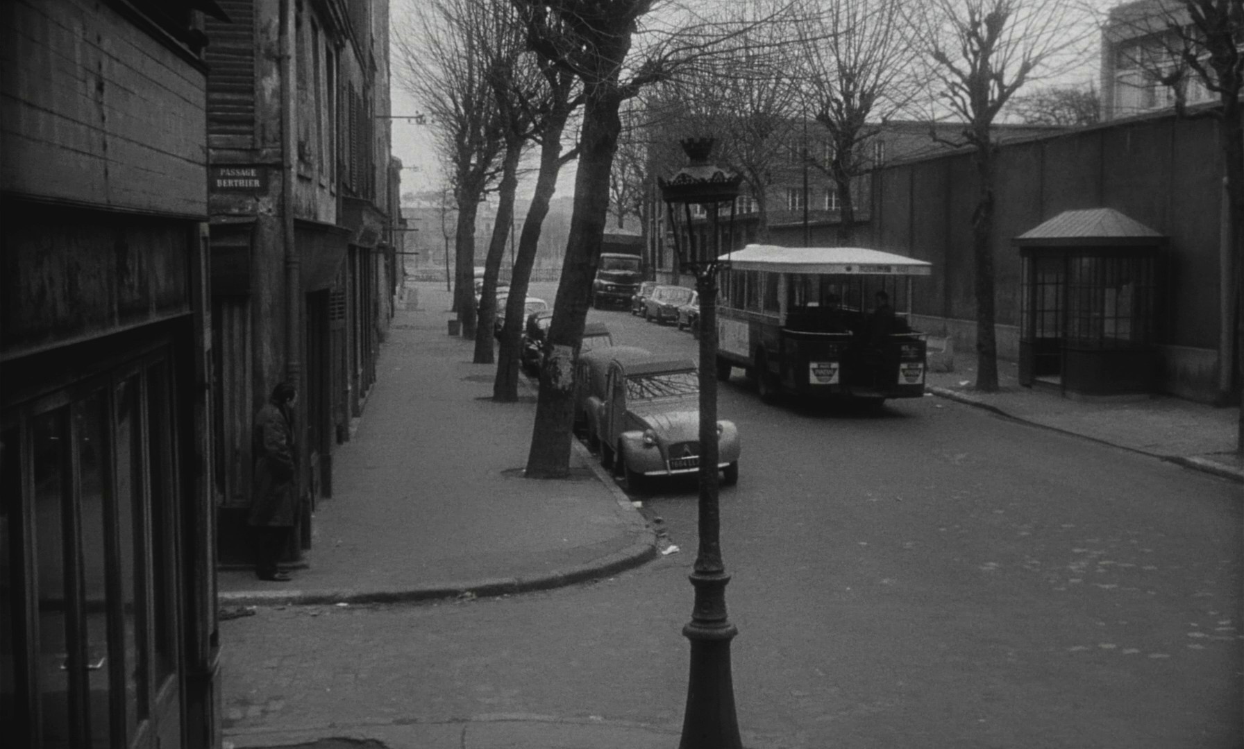 Le monte-charge (1962) —  shot,  lighting