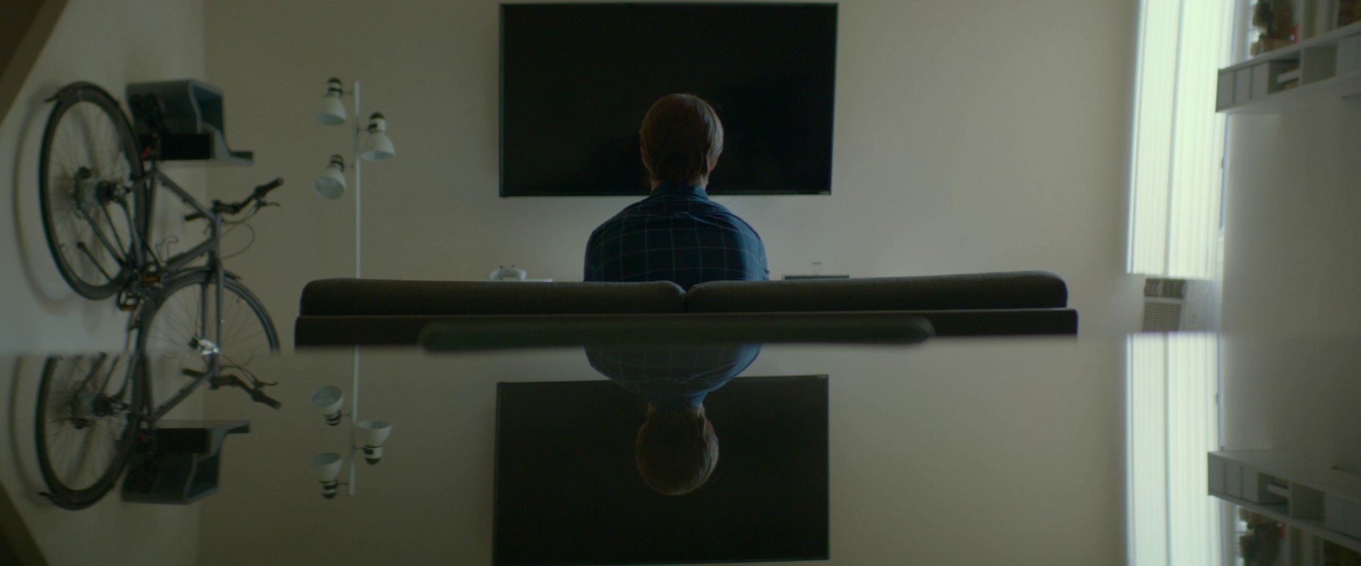 Jonathan (2018) —  shot,  lighting