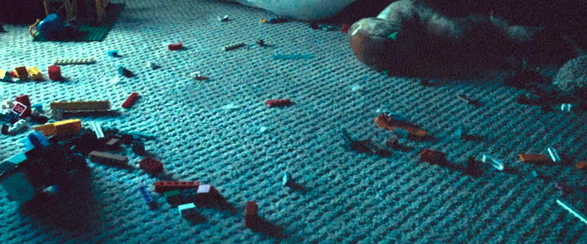 Skinamarink (2023) —  shot,  lighting