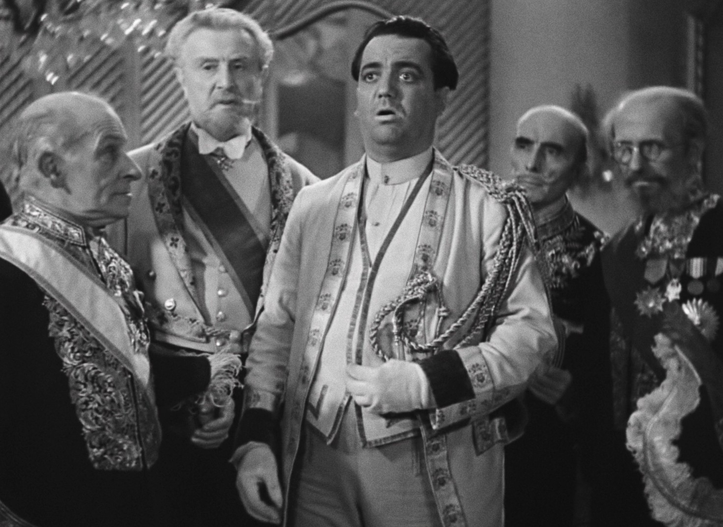 Le dernier milliardaire (1934) —  shot,  lighting