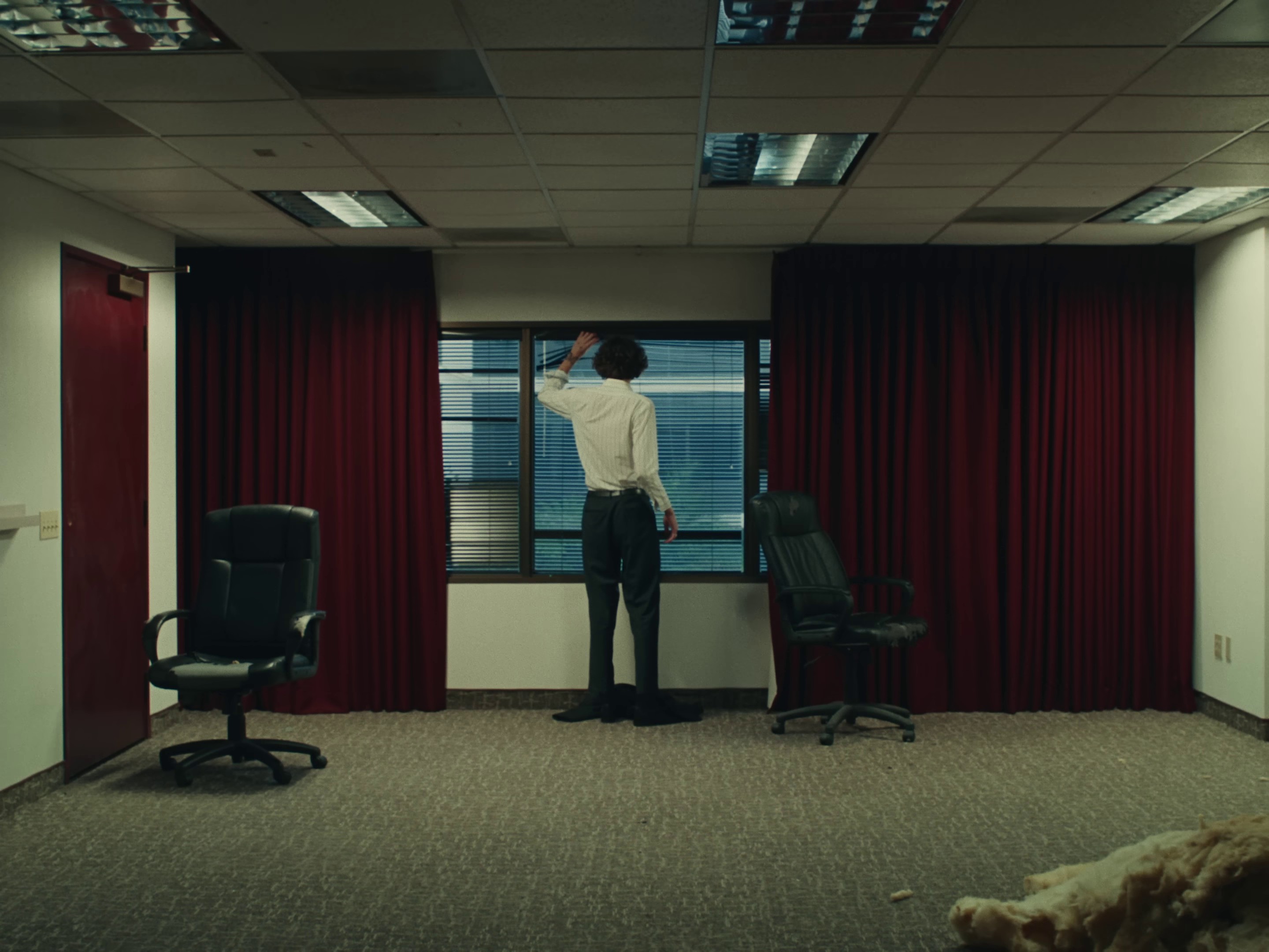 17250 (2023) —  shot,  lighting