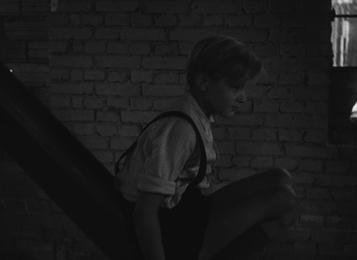 Germany Year Zero (1948) —  shot,  lighting