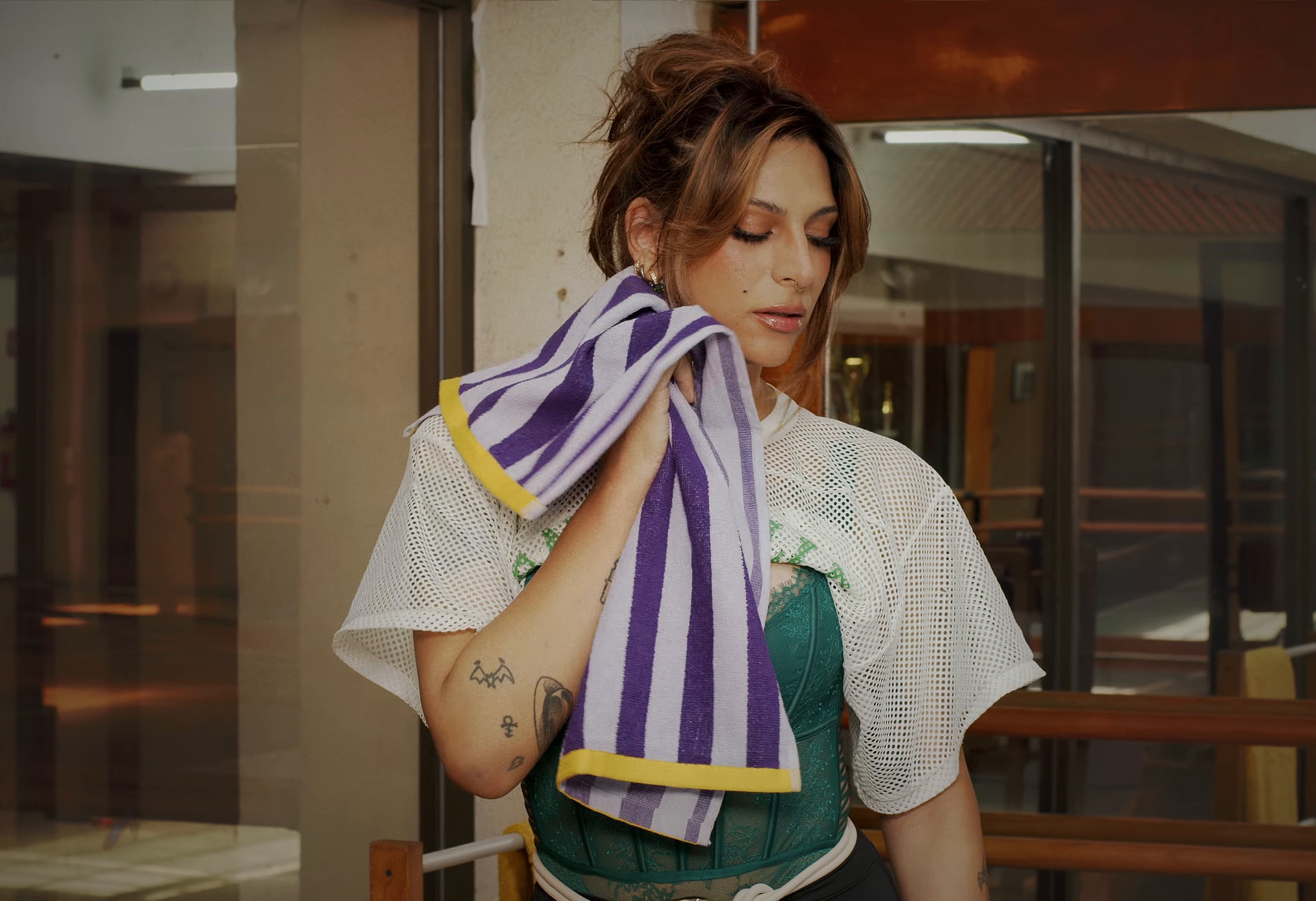 Mi Favorita Canción (2024) —  shot,  lighting