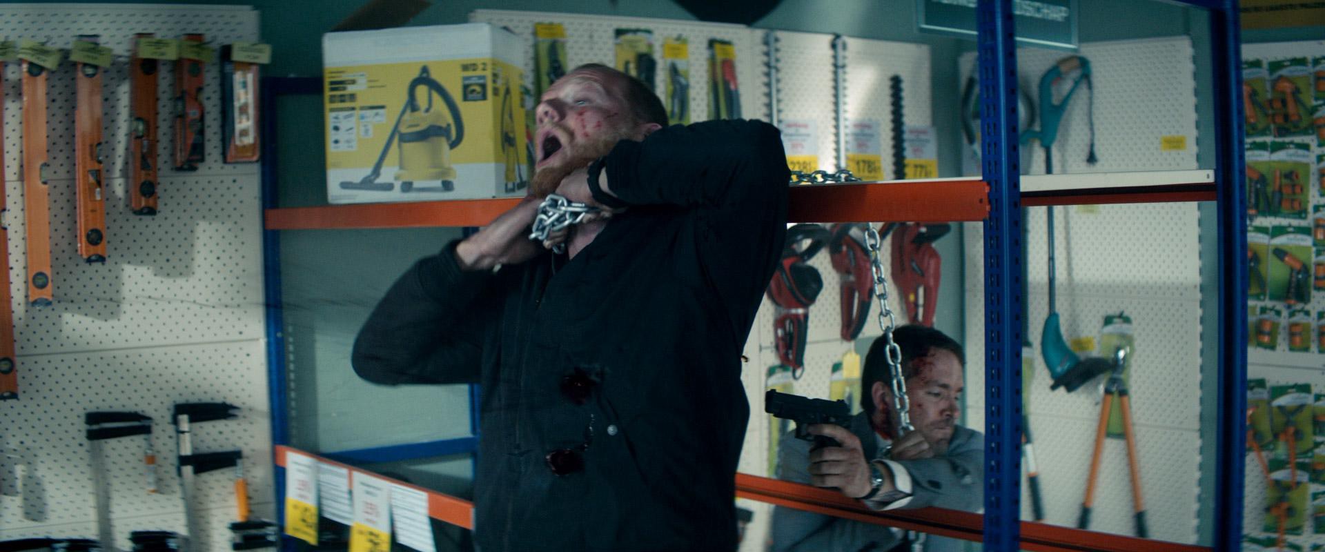 The Hitman's Bodyguard (2017) —  shot,  lighting