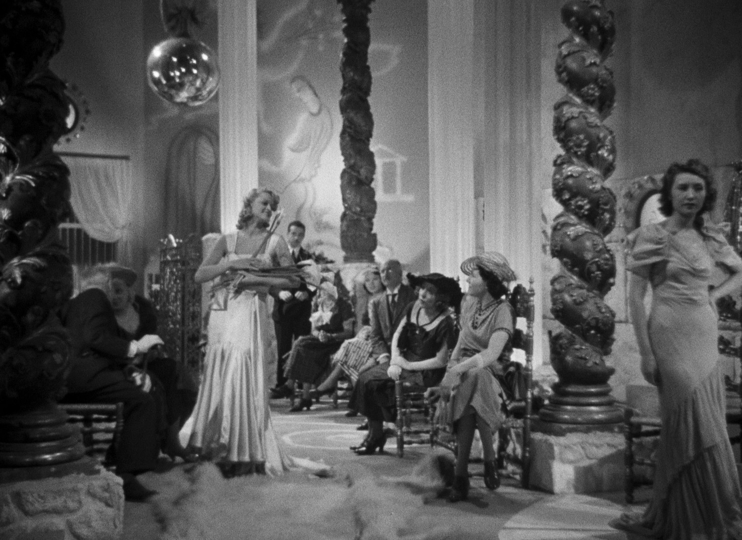 Four Flights to Love (1940) —  shot,  lighting