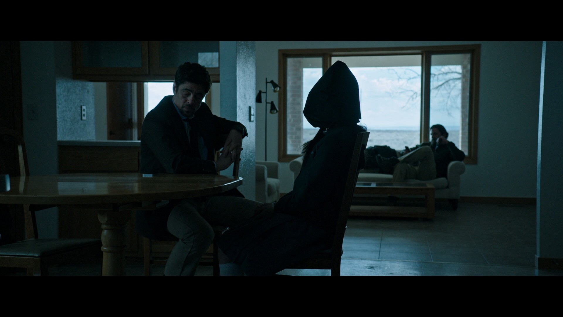 Sicario: Day of the Soldado (2018) —  shot,  lighting