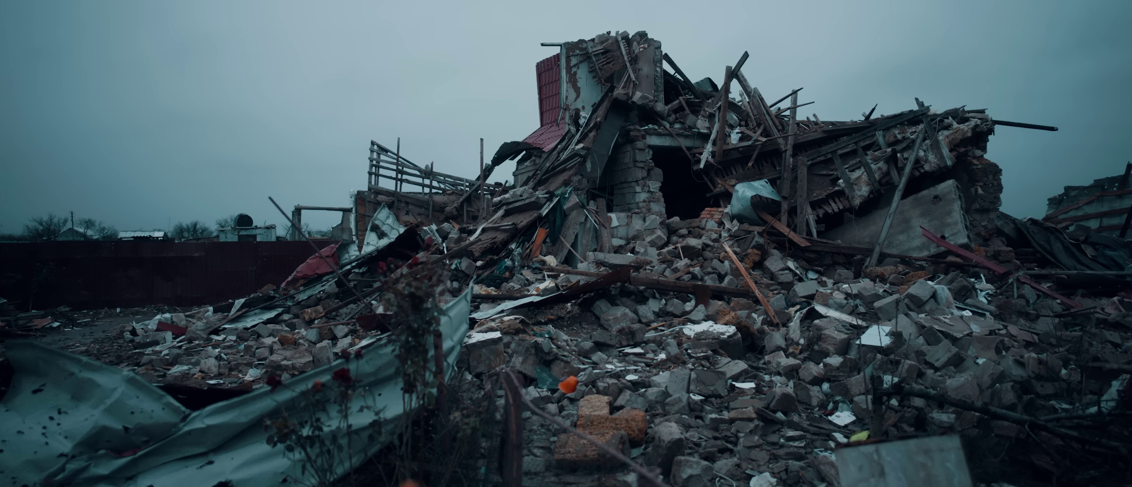 Crushed (2023) —  shot,  lighting