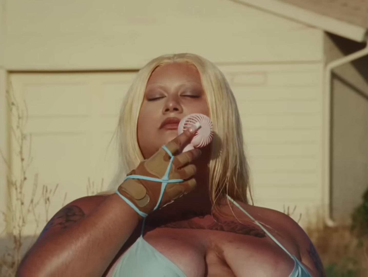 TRACKSTAR BY BBYAFRICKA (2025) —  shot,  lighting