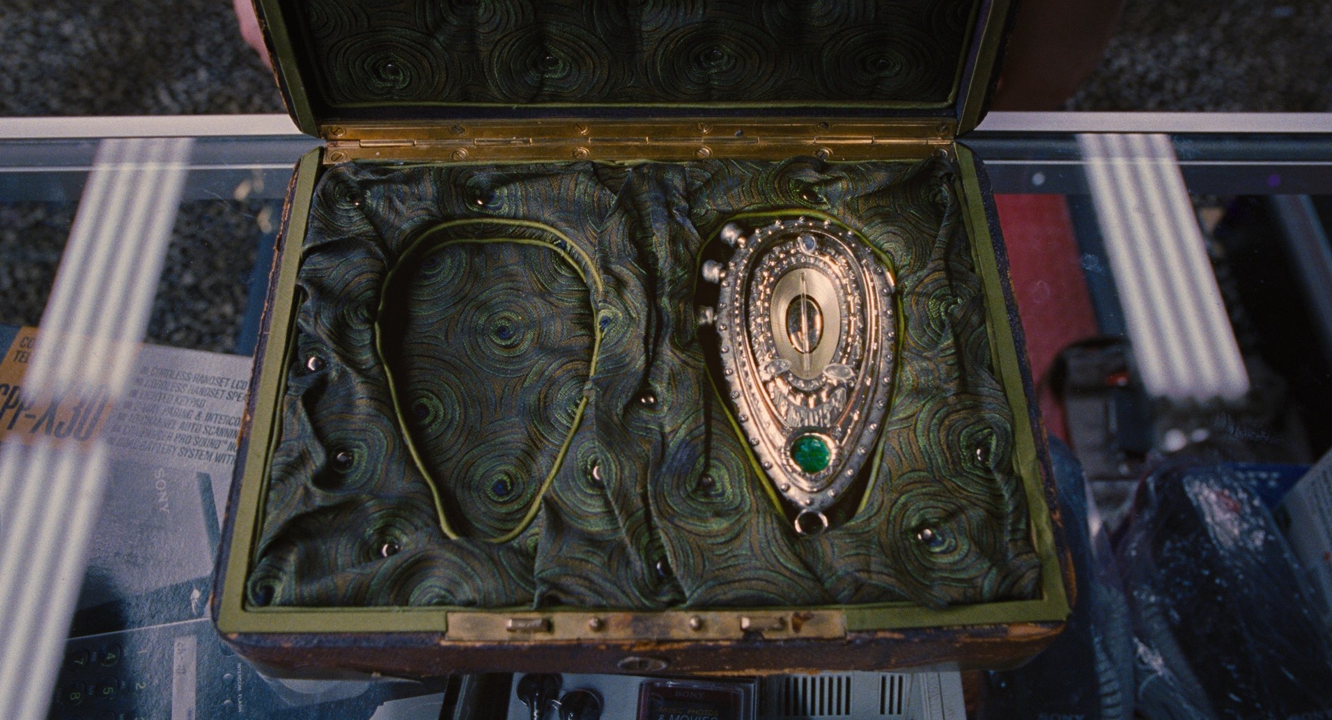 Men in Black 3 (2012) —  shot,  lighting