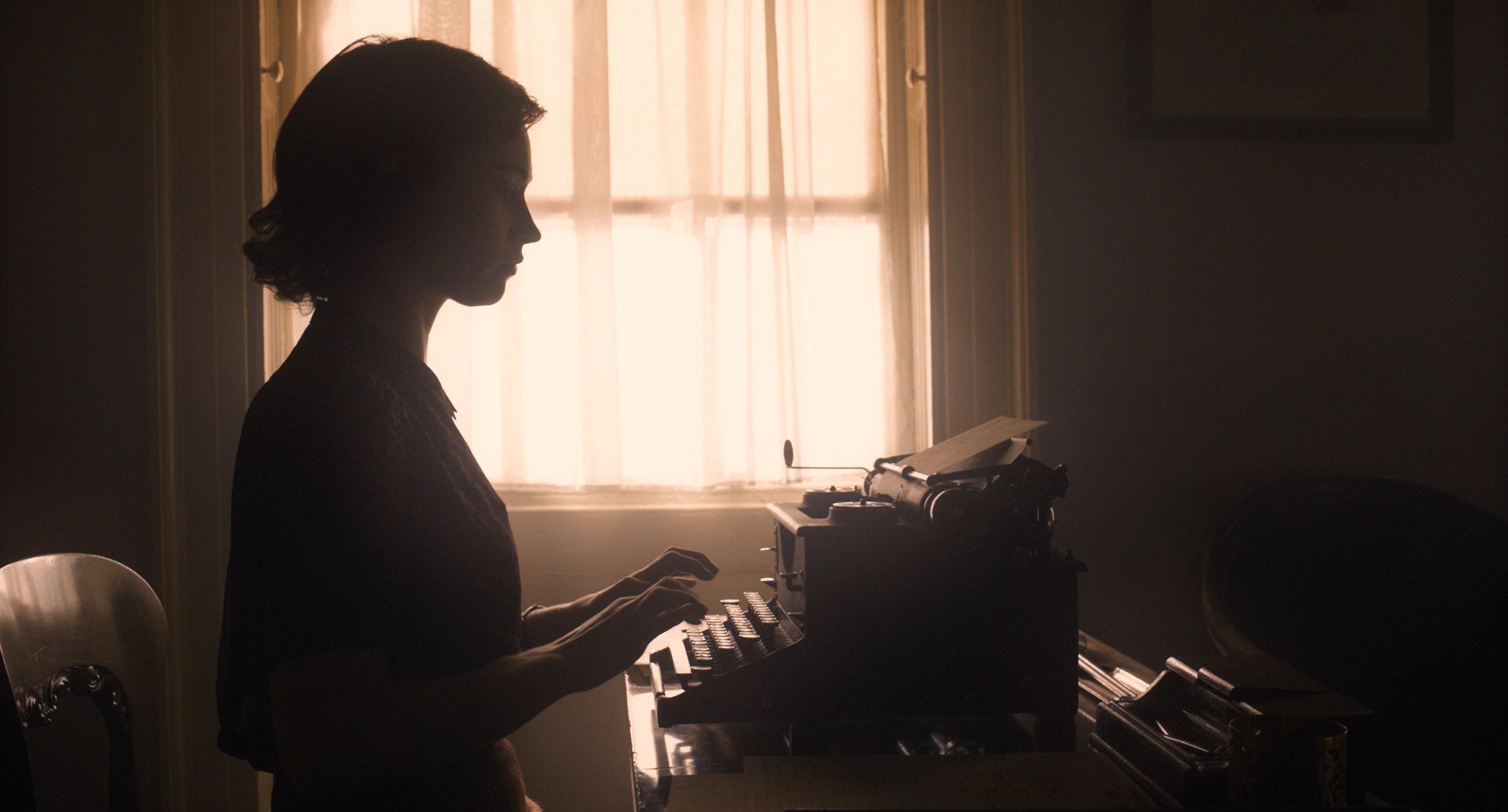 Darkest Hour (2017) —  shot,  lighting