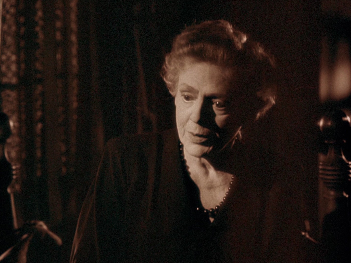 Portrait of Jennie (1948) —  shot,  lighting