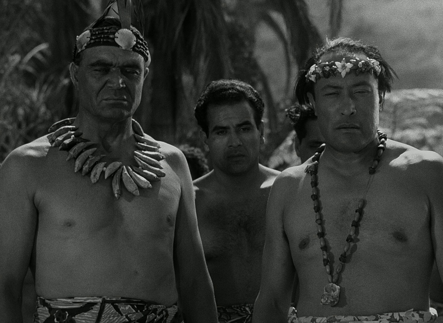 The Mad Doctor of Market Street (1942) —  shot,  lighting