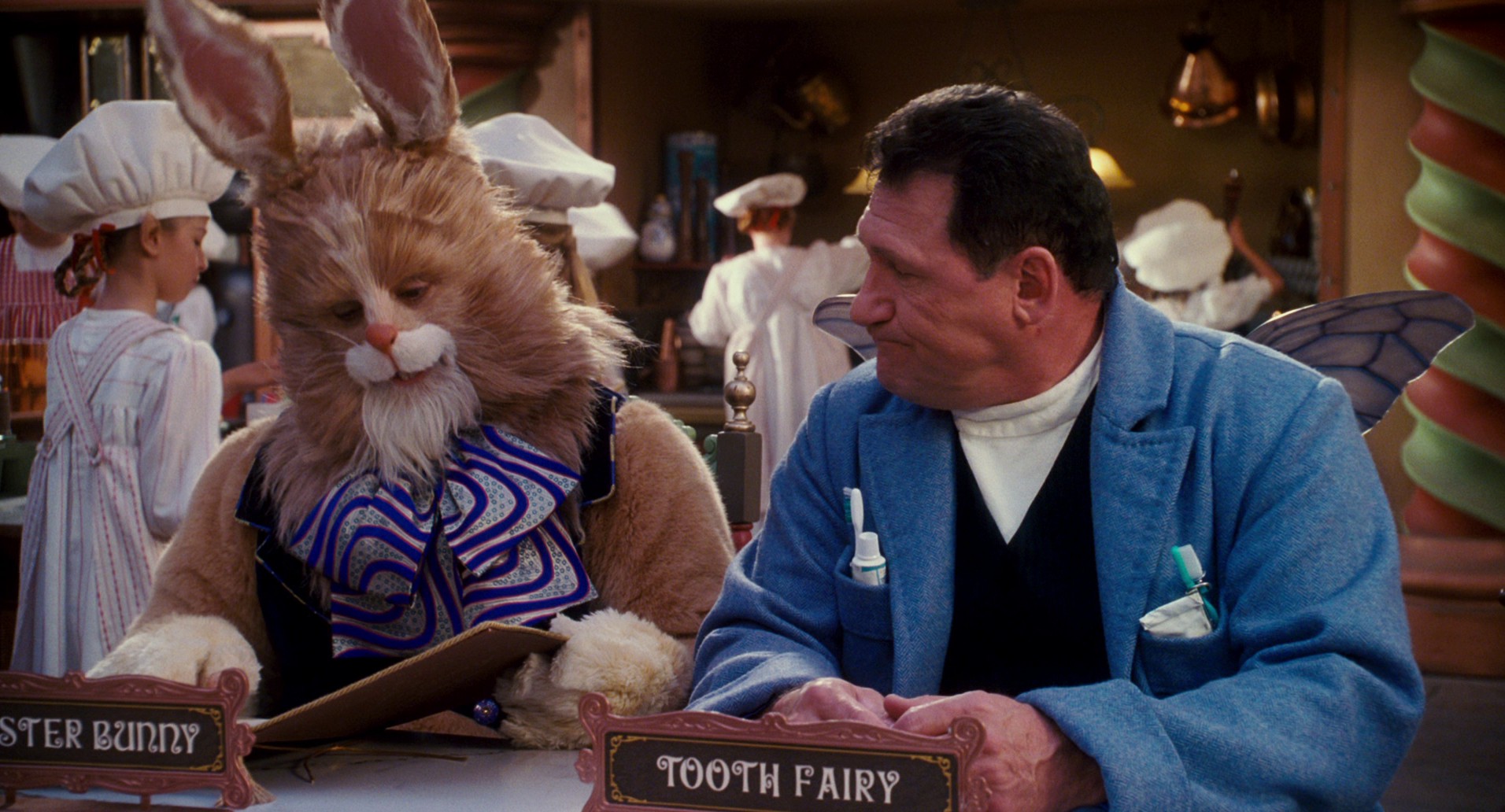 The Santa Clause 3: The Escape Clause (2006) —  shot,  lighting