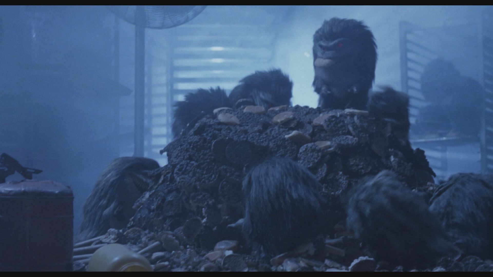 Critters 2 (1988) —  shot,  lighting