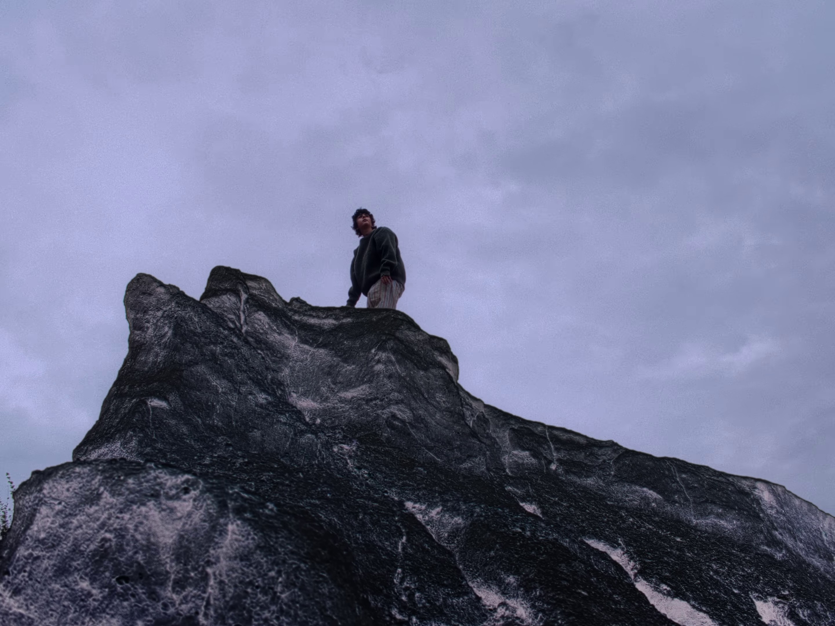 Tell somebody (2022) —  shot,  lighting