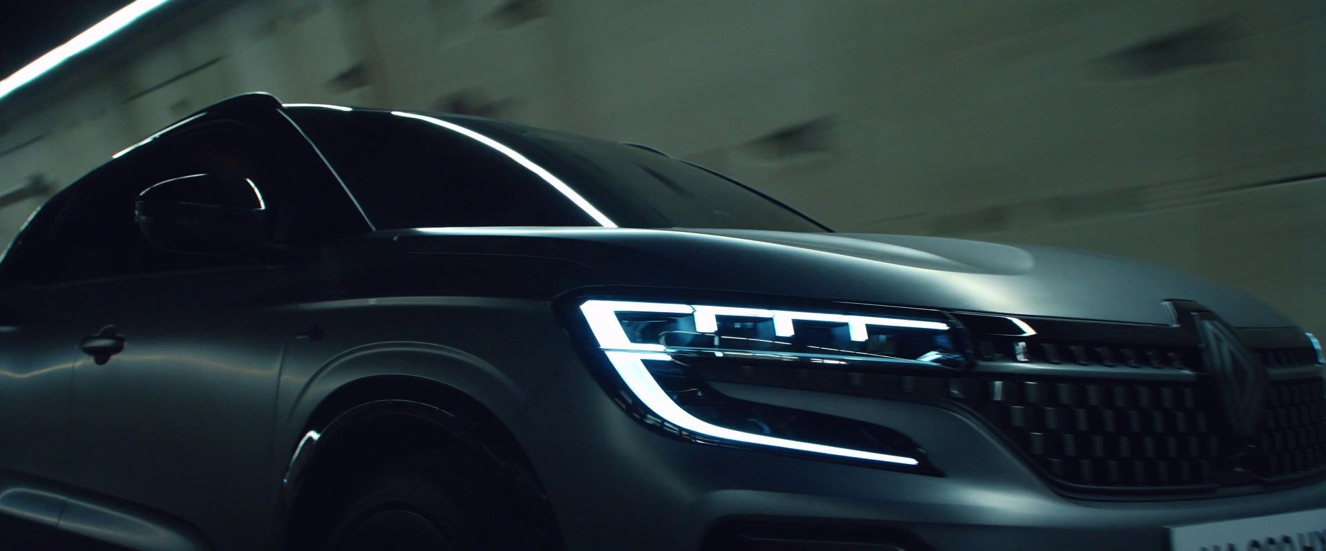 RENAULT AUSTRAL. IMAGINATION (2023) —  shot,  lighting