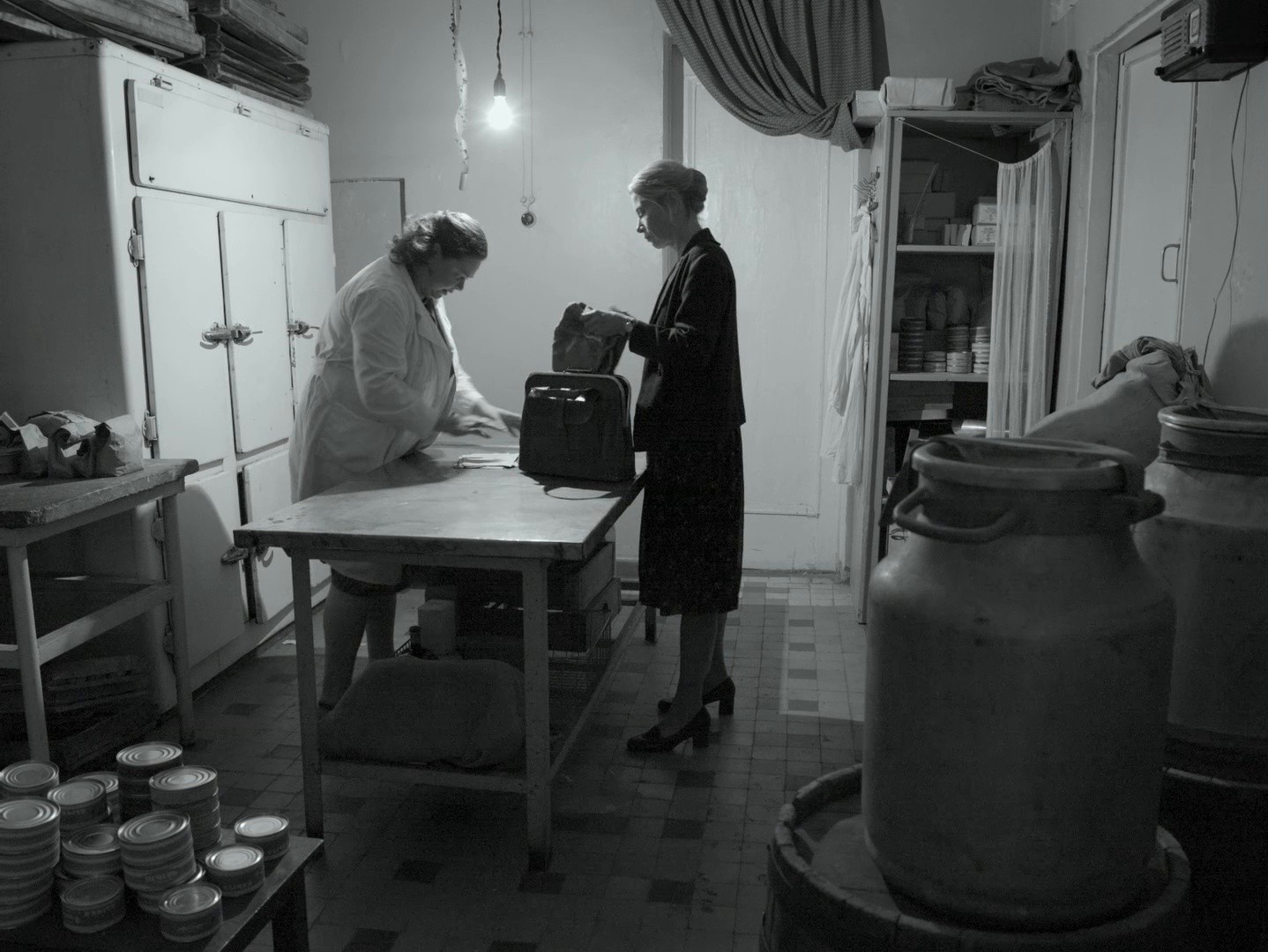 Dear Comrades! (2020) —  shot,  lighting