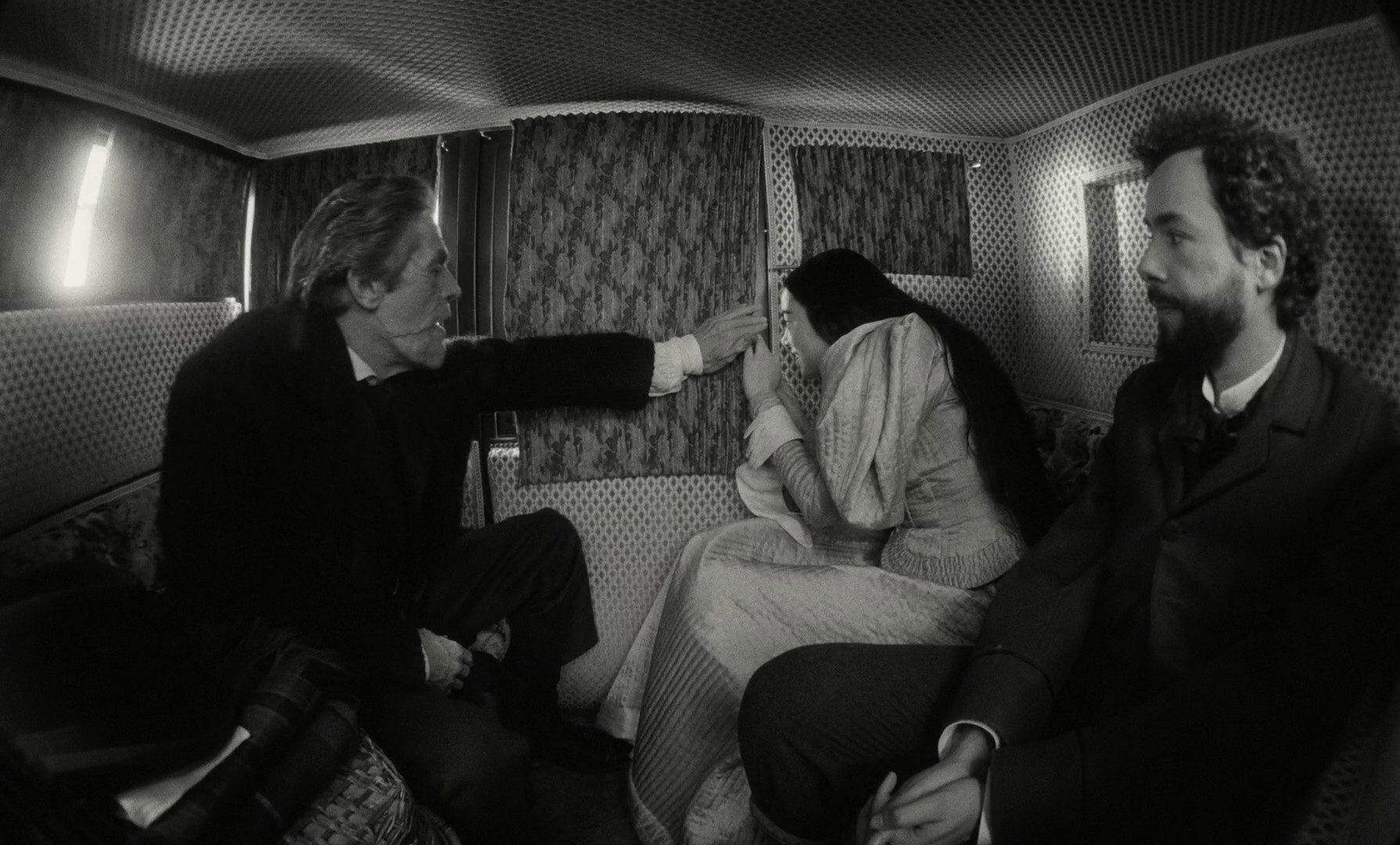 Poor Things (2024) —  shot,  lighting