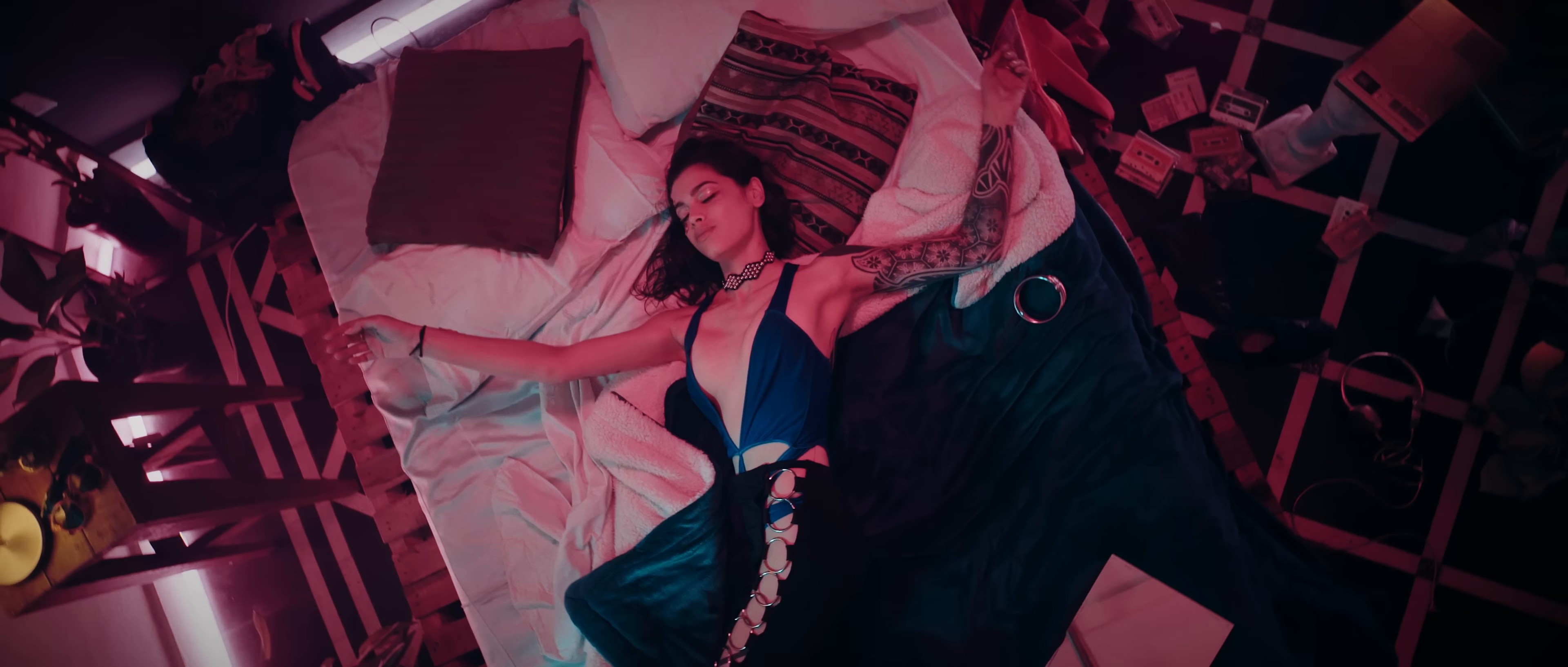 ANIMAL (2020) —  shot,  lighting