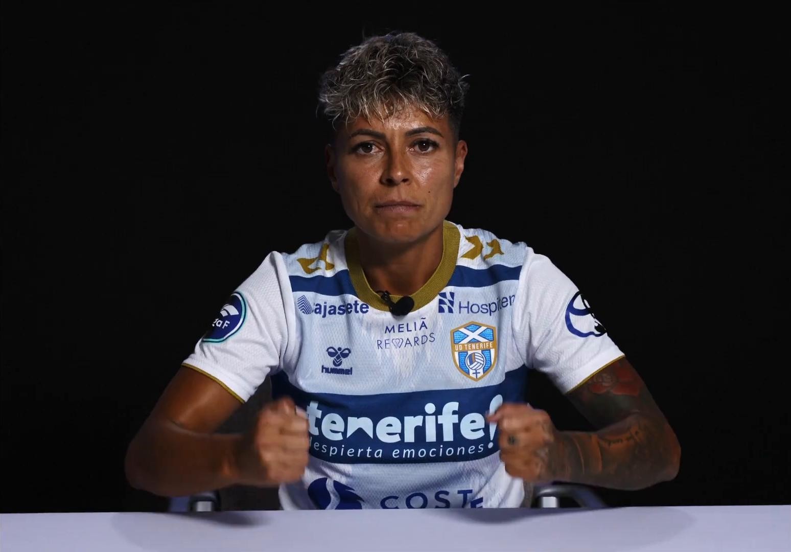 LIGA F: Here it Comes (2025) —  shot,  lighting