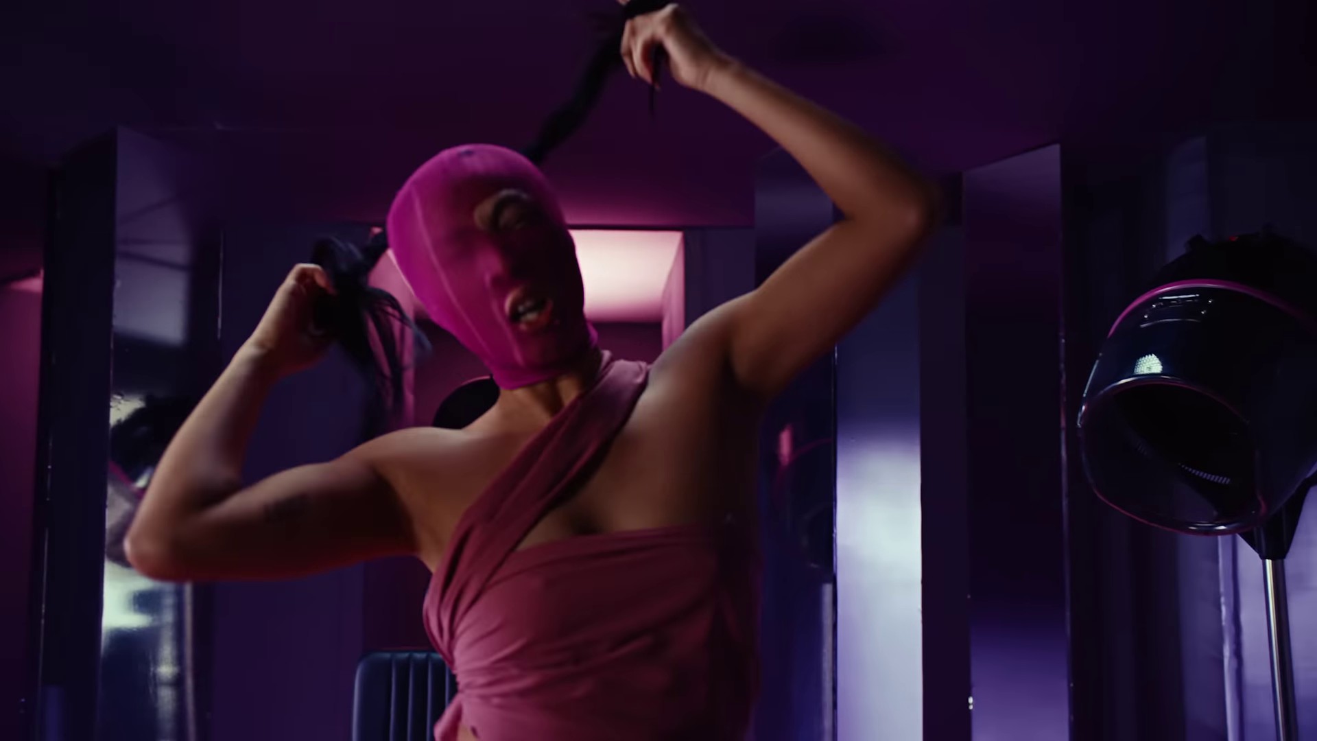 Cut you off (2023) —  shot,  lighting